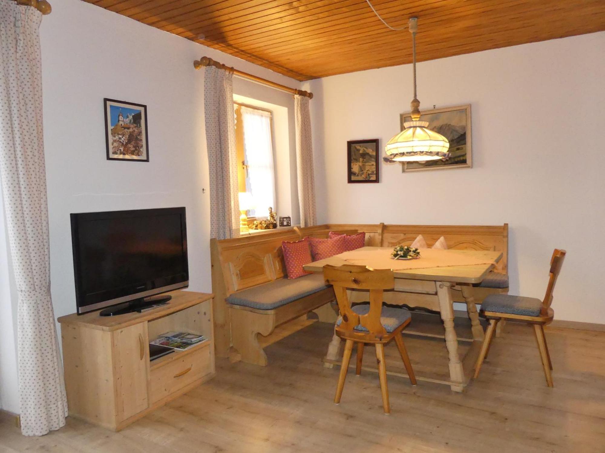 Haus Spornitz Ferienwohnung Mittenwald Exterior photo