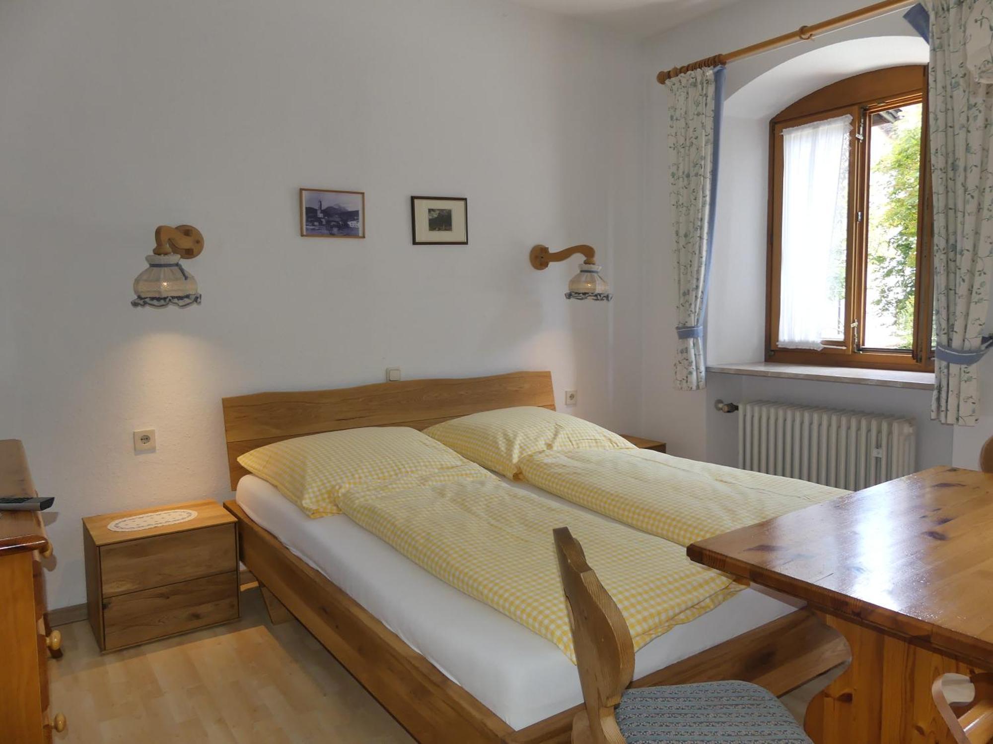 Haus Spornitz Ferienwohnung Mittenwald Exterior photo